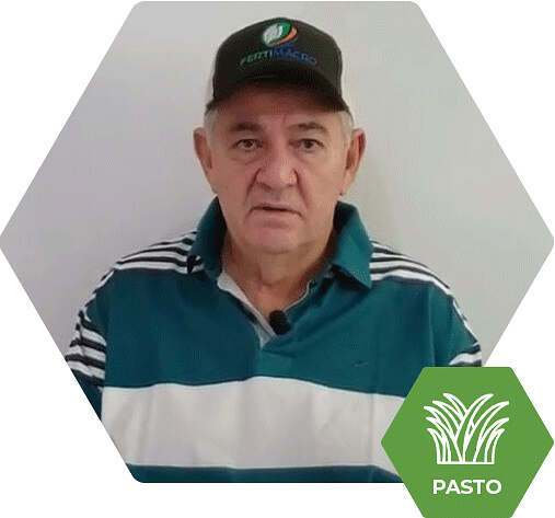 Aplicação de RF 170 no pasto